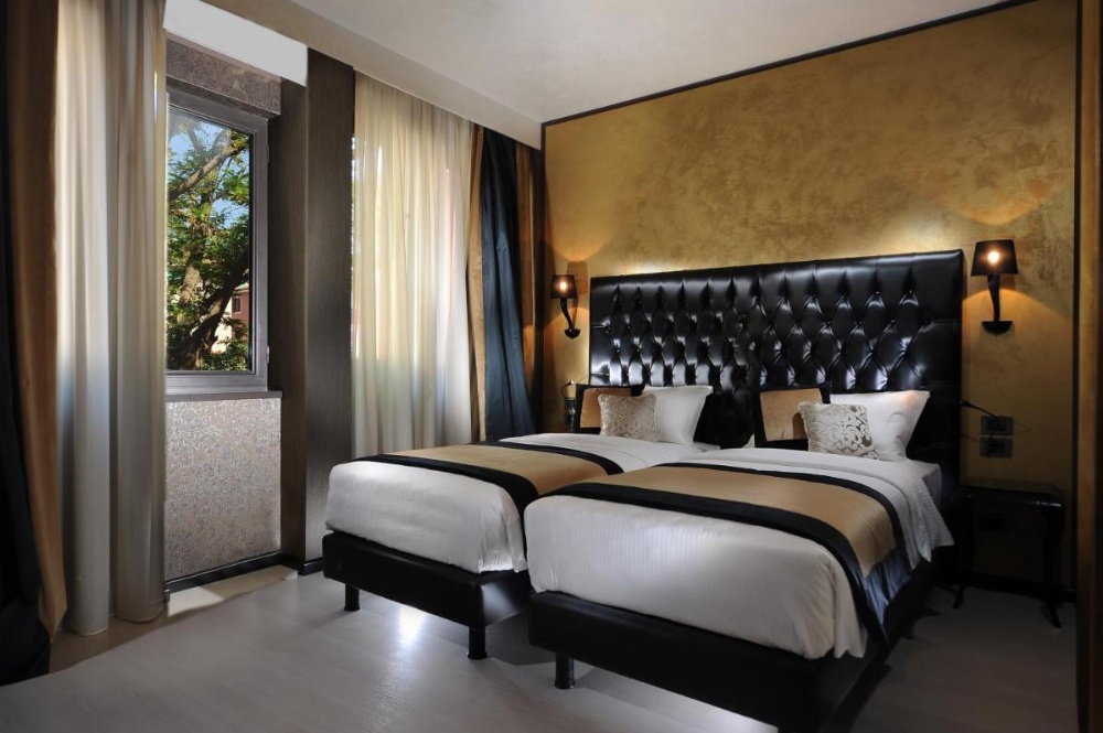 Carnival Palace Hotel