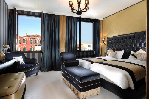 Carnival Palace Hotel image 27