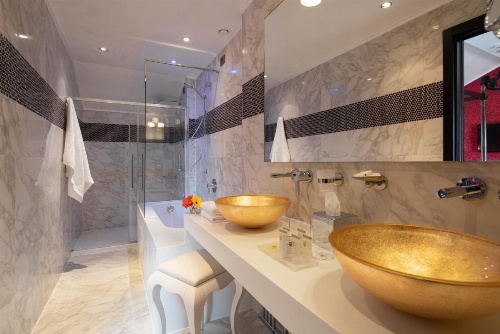 Carnival Palace Hotel image 29