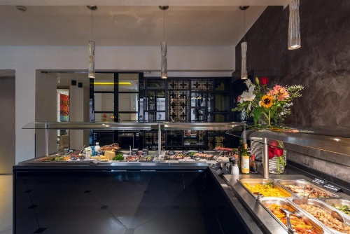 Carnival Palace Hotel image 35