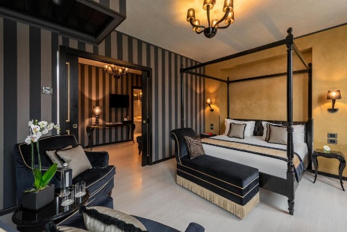 Carnival Palace Hotel image 39